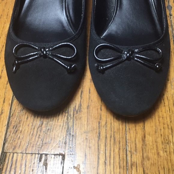 Lord & Taylor black suede leather shoes Size 7 - Picture 8 of 8